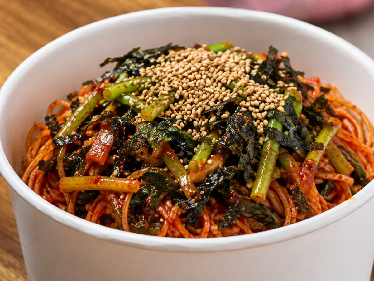 윤남노 타바스코 열무 비빔면 완성 사진